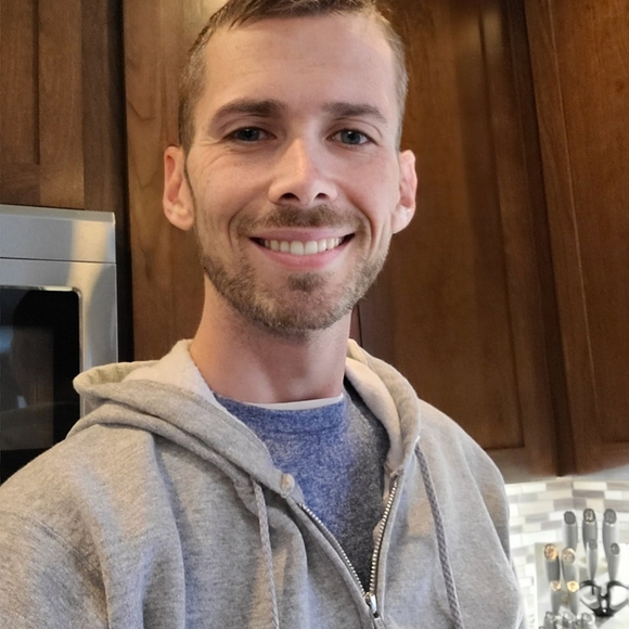 Meet your Posher, Brandon - Picture 7 of 11